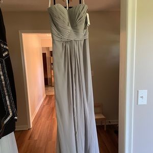 Grey David’s bridal strapless gown